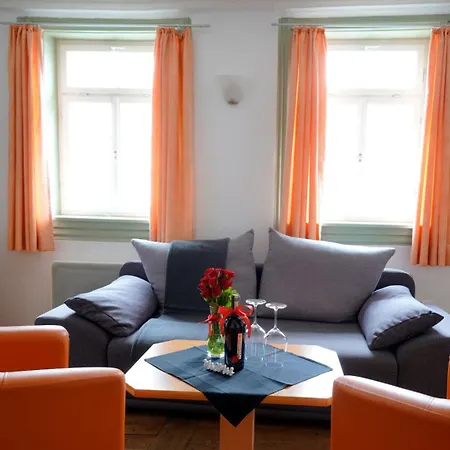 Отель Adler Am Schloss Bonnigheim